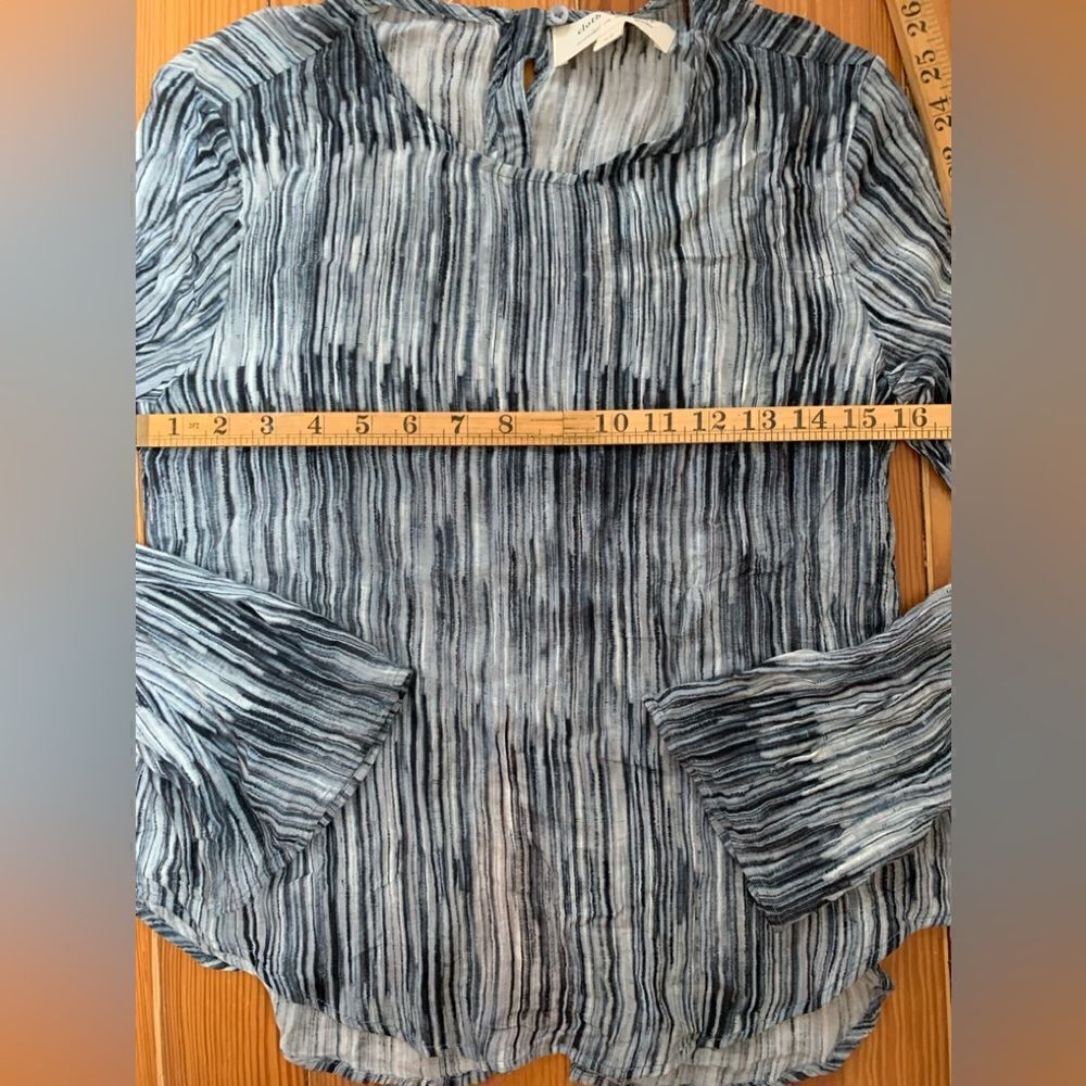 Cloth and Stone Top - Picture 6 of 10